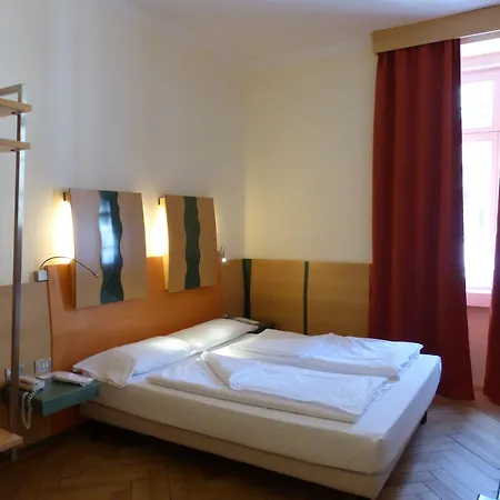 Hotel Stadt 4*