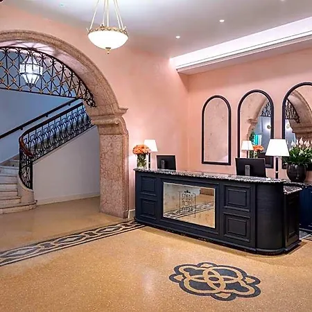 Stadt Citta Hotel