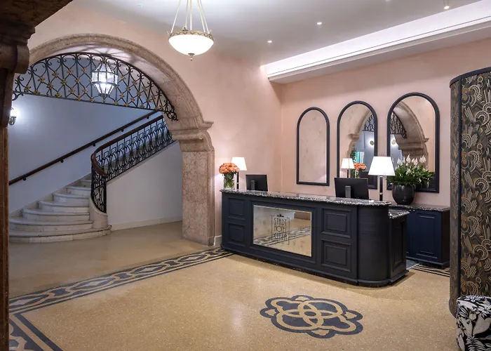 Stadt Citta Hotel 4*